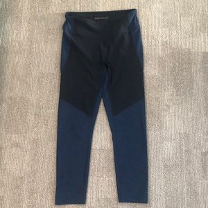 Outdoor voices colorblock legging